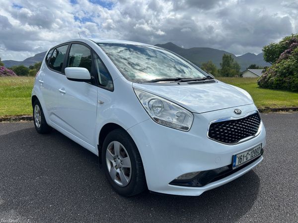 Kia Venga MPV, Petrol, 2015, Red