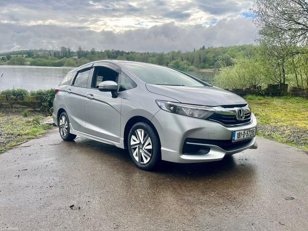 Honda Shuttle MPV, Petrol Hybrid, 2018, Silver
