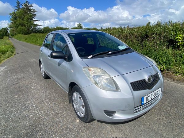 Toyota Yaris Hatchback, Petrol, 2007, Silver