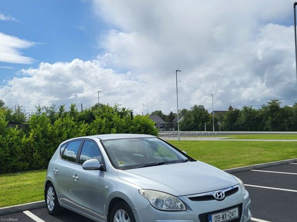 Hyundai i30 Hatchback, Petrol, 2009, Silver
