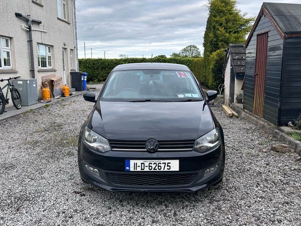 Volkswagen Polo Hatchback, Petrol, 2011, Black