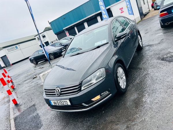 Volkswagen Passat Saloon, Diesel, 2014, Grey