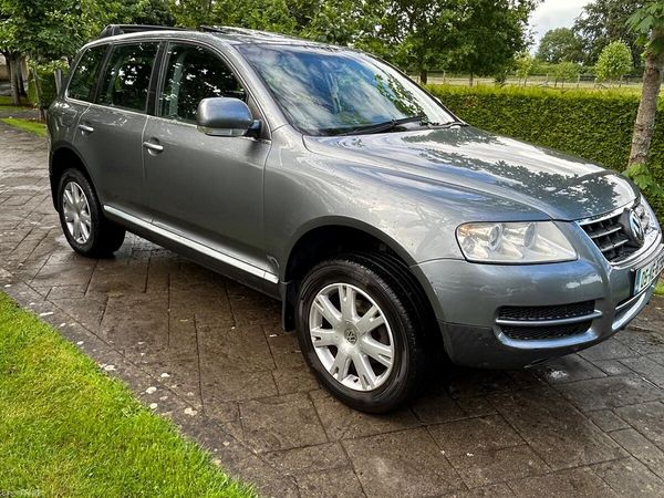 Volkswagen Touareg SUV, Diesel, 2005, Grey