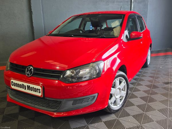Volkswagen Polo Hatchback, Petrol, 2010, Red