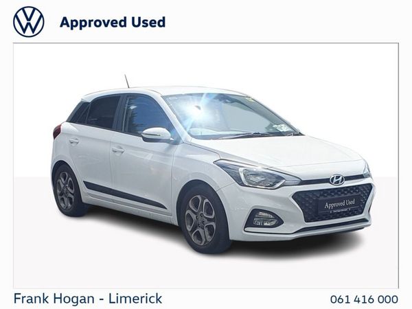 Hyundai i20 Hatchback, Petrol, 2021, White