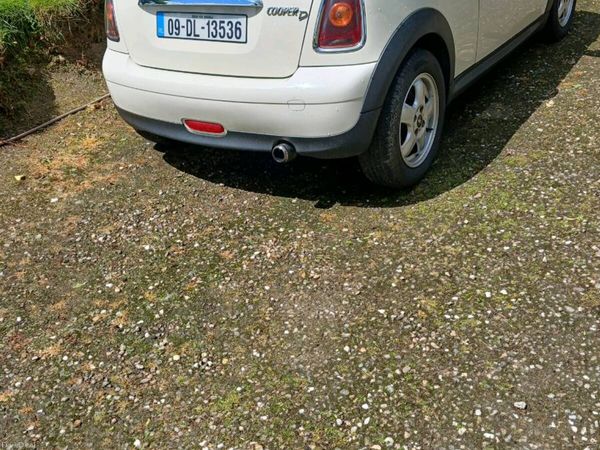 Mini Cooper Hatchback, Diesel, 2009, White