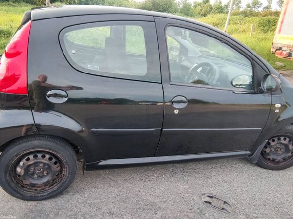 Peugeot 107 Hatchback, Petrol, 2011, Black