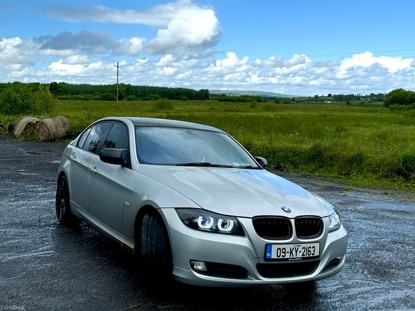 BMW 3-Series Saloon, Diesel, 2009, Silver