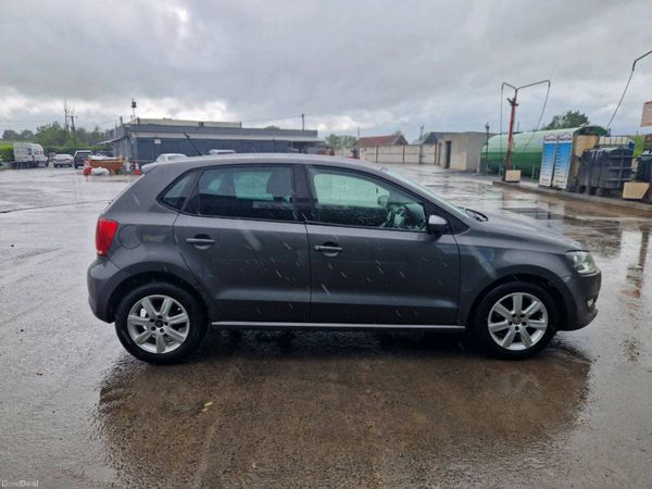 Volkswagen Polo Hatchback, Petrol, 2012, Grey