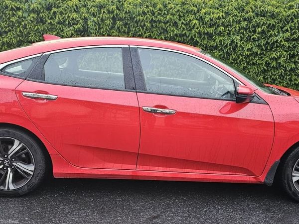 Honda Civic Saloon, Petrol, 2020, Red