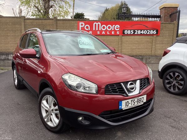 Nissan Qashqai SUV, Diesel, 2010, Red