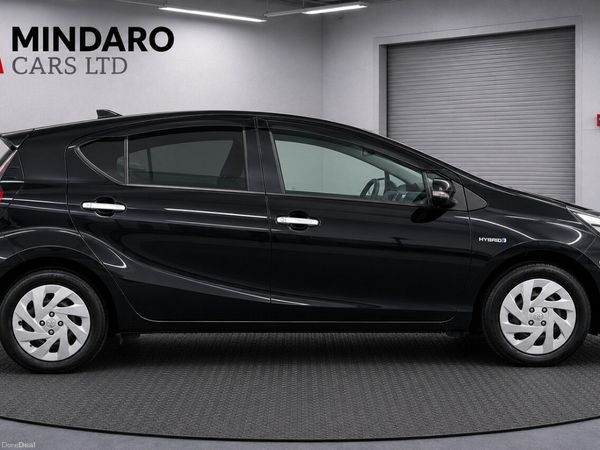 Toyota Aqua Hatchback, Petrol, 2018, Black
