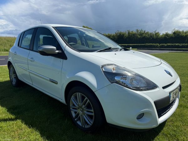 Renault Clio Hatchback, Petrol, 2012, White