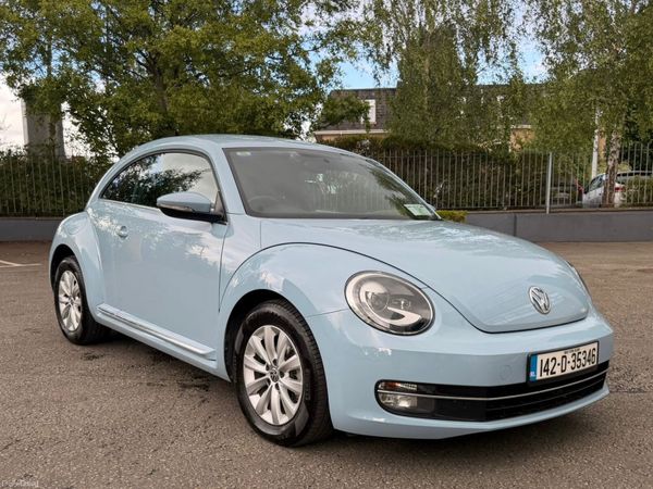 Volkswagen Beetle Hatchback, Petrol, 2014, Blue