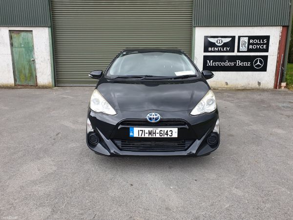 Toyota Aqua Hatchback, Petrol Hybrid, 2017, Black