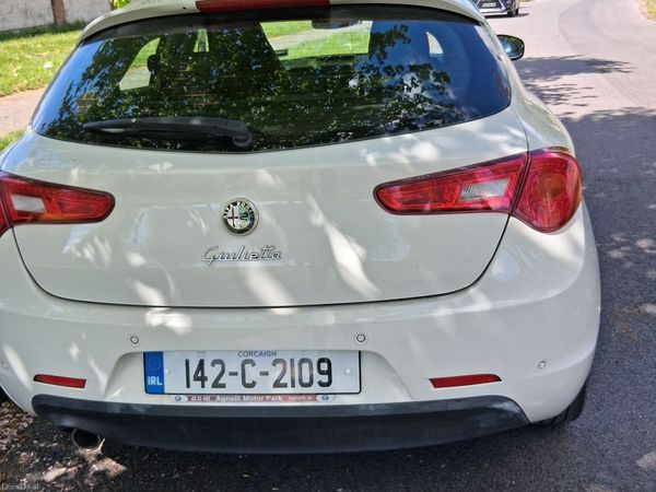 Alfa Romeo Giulietta Hatchback, Diesel, 2014, White