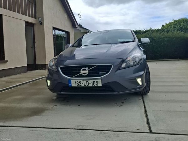 Volvo V40 Hatchback, Diesel, 2013, Grey