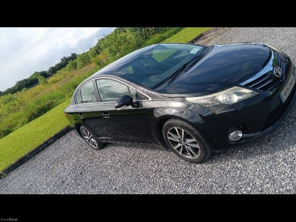Toyota Avensis Saloon, Diesel, 2012, Black