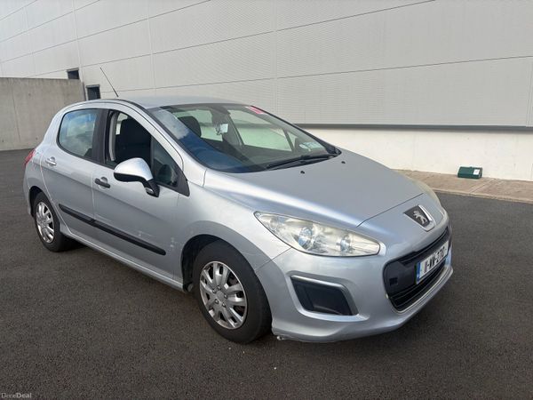 Peugeot 308 Hatchback, Diesel, 2011, Silver