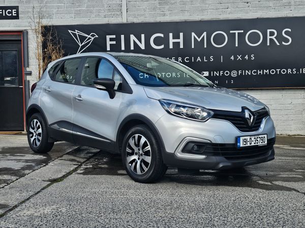 Renault Captur Hatchback, Petrol, 2019, Grey