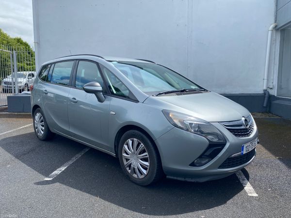 Vauxhall Zafira MPV, Diesel, 2013, Silver