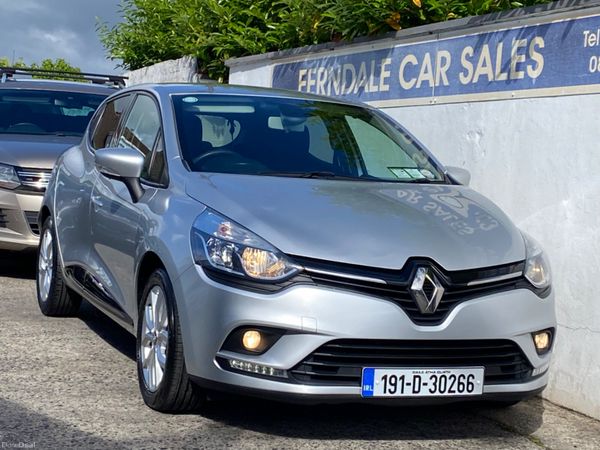Renault Clio Hatchback, Petrol, 2019, Silver