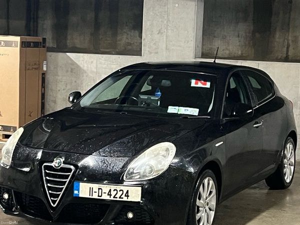Alfa Romeo Giulietta Hatchback, Diesel, 2011, Black