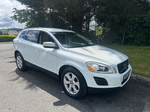 Volvo XC60 SUV, Diesel, 2013, White