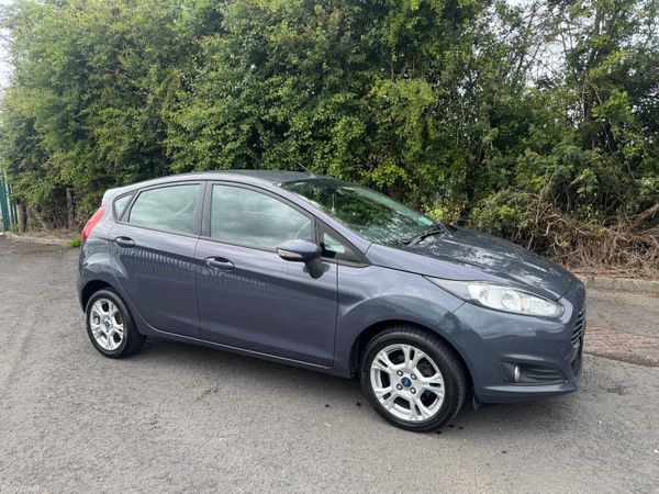 Ford Fiesta Hatchback, Petrol, 2013, Blue