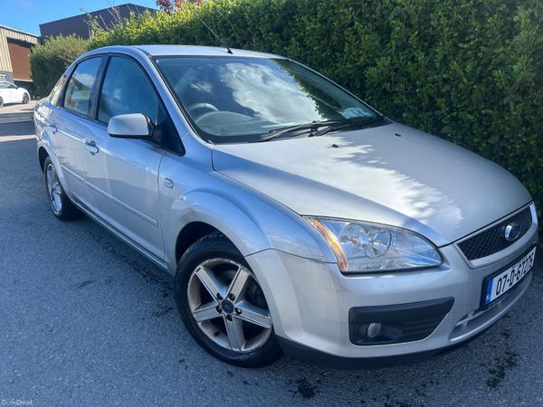 Ford Focus Saloon, Petrol, 2007, Silver