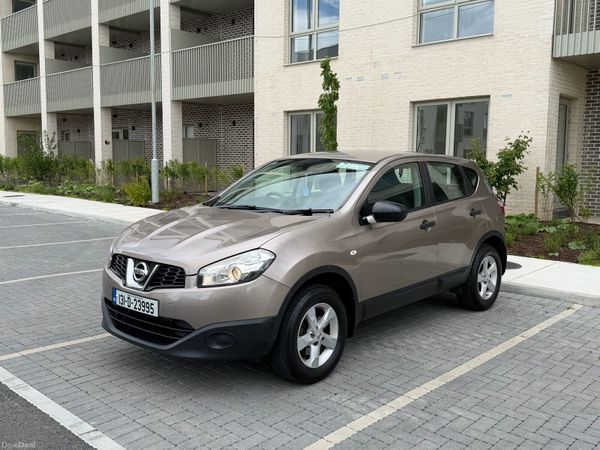 Nissan Qashqai MPV, Diesel, 2013, Brown