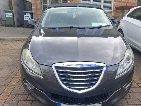 Chrysler Delta MPV, Diesel, 2012, Grey