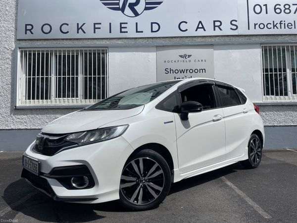 Honda Fit Hatchback, Petrol Hybrid, 2019, White