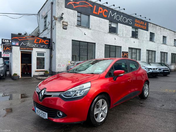 Renault Clio Hatchback, Petrol, 2014, Red