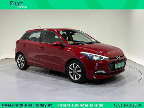 Hyundai i20 Hatchback, Petrol, 2017, Red