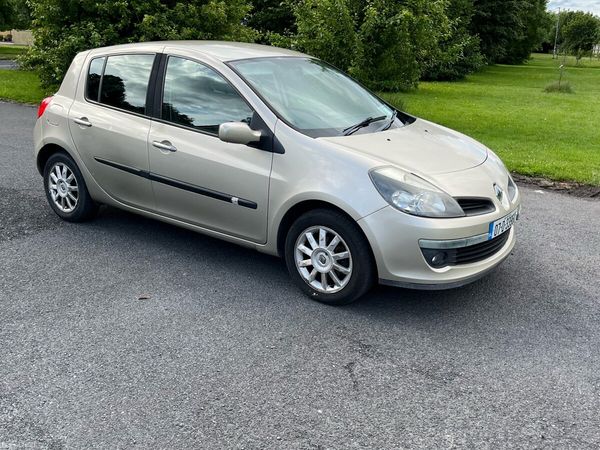 Renault Clio Hatchback, Petrol, 2007, Yellow