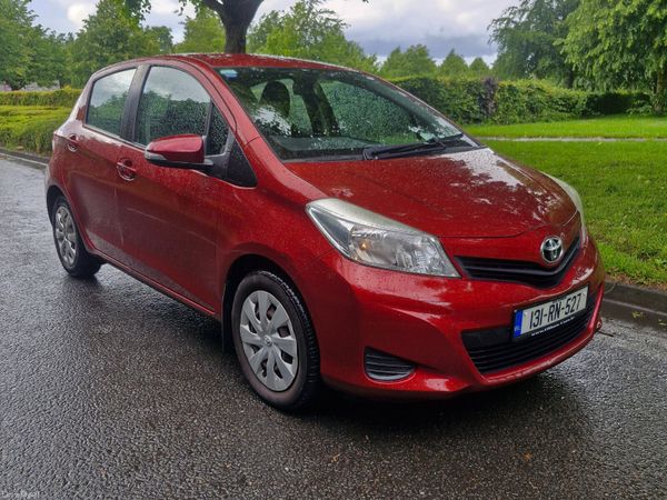 Toyota Yaris Hatchback, Petrol, 2013, Red