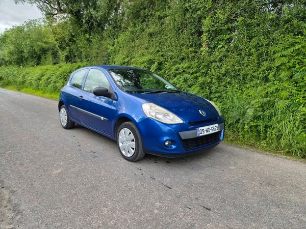 Renault Clio Hatchback, Petrol, 2009, Blue