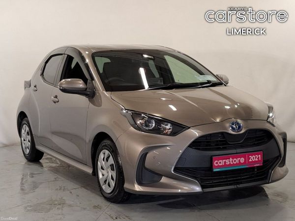Toyota Yaris Hatchback, Petrol Hybrid, 2021, 