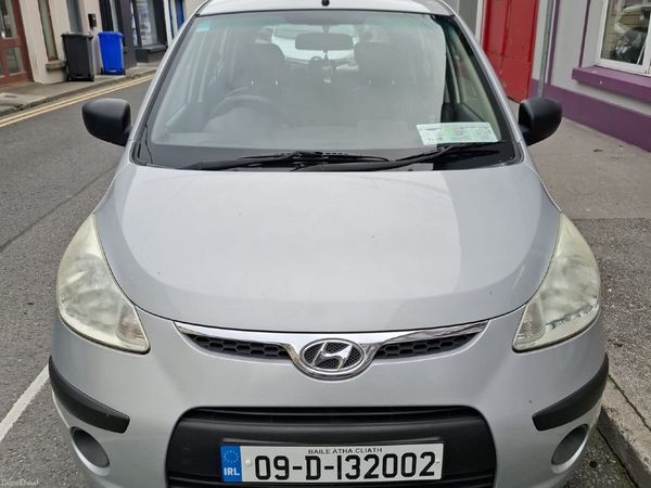 Hyundai i10 Hatchback, Petrol, 2009, Silver
