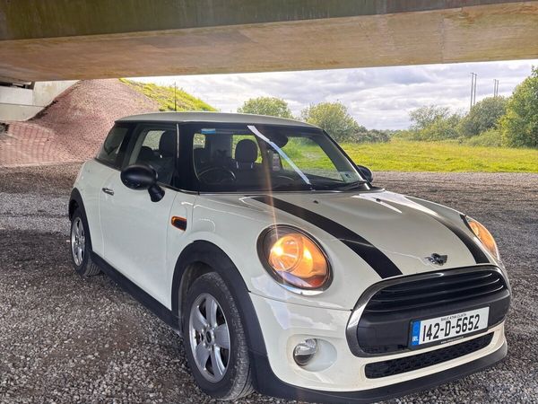 Mini One Hatchback, Diesel, 2014, White