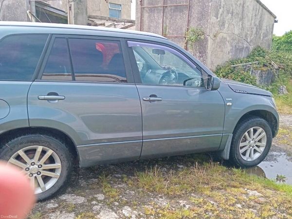 Suzuki Grand Vitara SUV, Diesel, 2008, Grey
