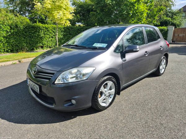 Toyota Auris Hatchback, Petrol, 2010, Grey