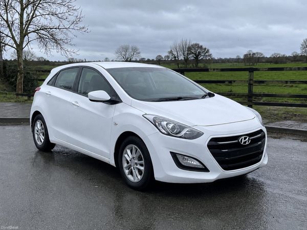 Hyundai i30 Hatchback, Diesel, 2014, White