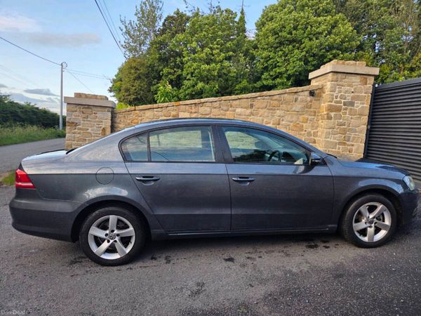 Volkswagen Passat Saloon, Diesel, 2014, Grey