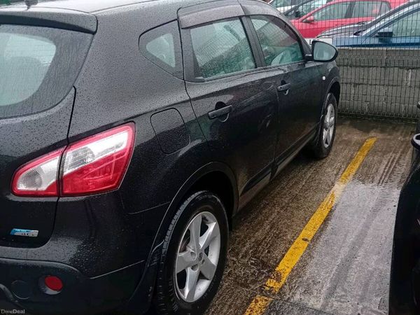 Nissan Qashqai Hatchback, Diesel, 2011, Black