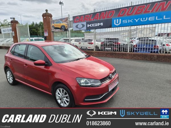 Volkswagen Polo Hatchback, Petrol, 2015, Red