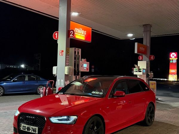 Audi A4 Estate, Diesel, 2013, Red
