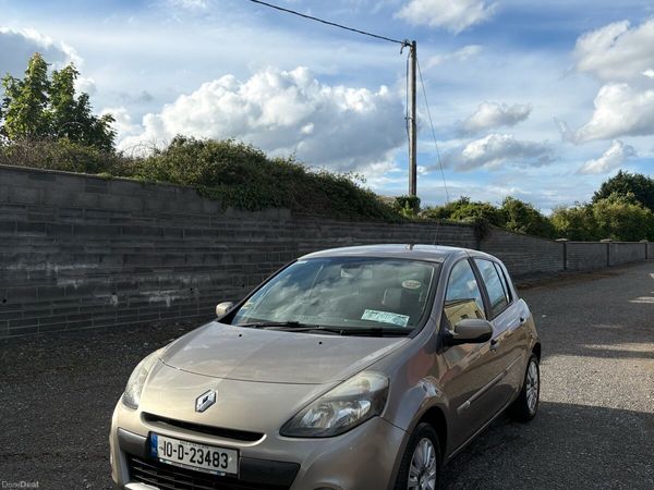 Renault Clio Hatchback, Ethanol Petrol, 2010, Gold