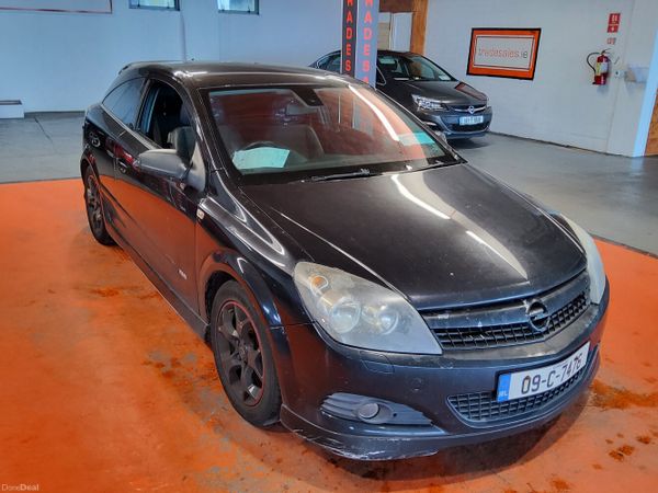 Opel Astra Hatchback, Petrol, 2009, Black